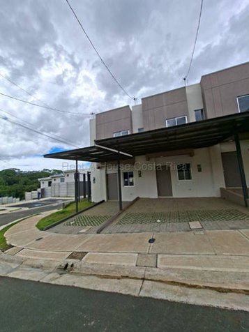 Alquiler de Casa en Condominio Nova, Desamparados, San José. RAH 27-826 en Desamparados, San José — ₡ 450 000