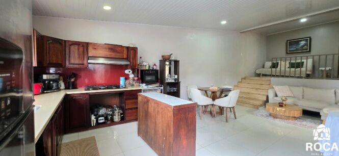 Casa en venta a 5 minutos de San Isidro in San Isidro De El General, Pérez Zeledón, San José — ₡ 70 000 000
