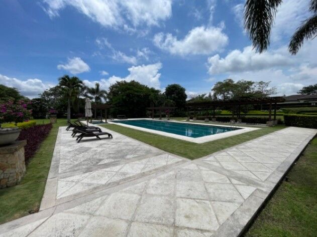 Venta de Lote en Uruca de Santa Ana. RAH 25-1426 in Uruca, Santa Ana, San José — $736,740