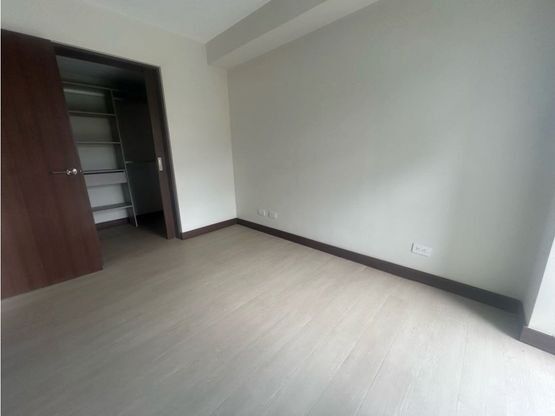 ALQUILER APARTAMENTO, SAN JOSE, URUCA, CONDOMINIO AZENZA TOWER 8281860 en Uruca, San José — $900