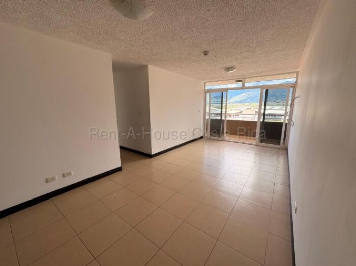 VENDO APARTAMENTO EN CONCASA EN PISO ALTO. LISTO PARA MUDARSE. en San Rafael, Alajuela — ₡ 54 500 000