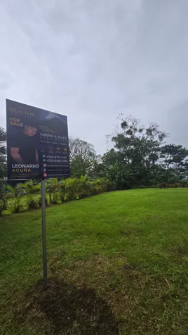 LOTE CON VISTA 360 AL VOLCÁN A 7min de Las Termales | Fortuna en La Fortuna, San Carlos, Alajuela — ₡ 65 000 000 - Foto 2 de 4