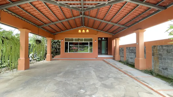 Casa de dos plantas en venta en Grecia, Alajuela en Mercedes, Atenas, Alajuela — ₡ 98 000 000 - Foto 2 de 24