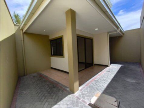 ALQUILER DE TOWN HOUSE, SAN JOSÉ, HATILLO CENTRO, VILLAS D’LAGOO - 10061432 en Hatillo, San José — ₡ 580 000