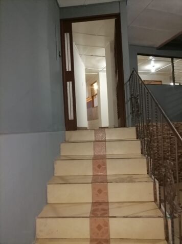 SE VENDE LOCAL COMERCIAL Y APARTAMENTO EN HEREDIA.  en Mercedes, Heredia — ₡ 140 000 000