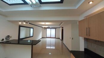 Venta de Casa + APTO en San Vicente de Moravia. RAH 25-1978 in San Vicente, Moravia, San José — $300,000 - Photo 4 of 12