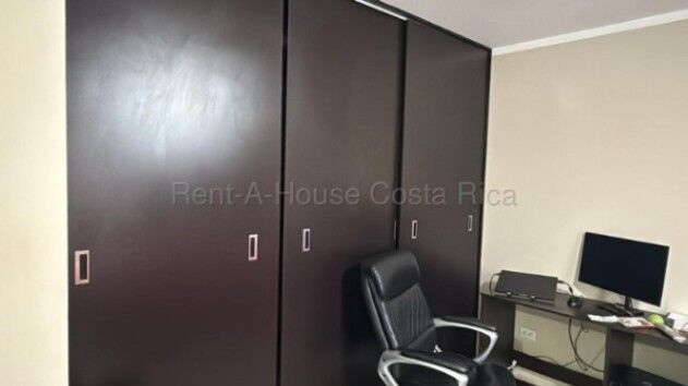 🏡 ¡CASA AMPLIA Y LISTA PARA HABITAR EN POZOS DE SANTANA! en Pozos, Santa Ana, San José — $1,500
