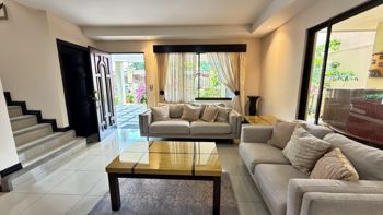 Alquiler casa elegante con balcón y jardín, Pozos, Santa Ana. (FE) in Pozos, Santa Ana, San José — $1,800 - Photo 5 of 18