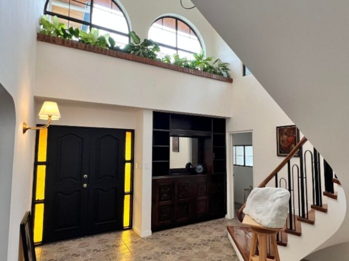 Alquiler de Casa en San Rafael de Escazú. RAH 26-365 in San Rafael, Escazú, San José — $4,500