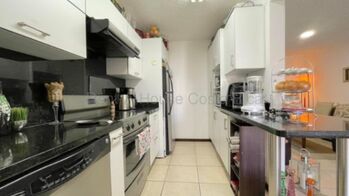 MLS-26-2027 LS VENTA APARTAMENTO SAN RAFAEL ALAJUELA CONTACTENOS AL # 86127562 en San Rafael, Alajuela — $97,000 - Foto 4 de 10