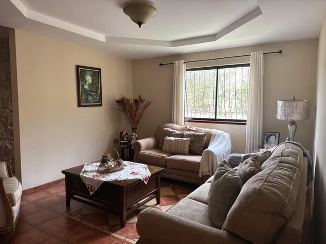 CASA EN VENTA EN SAN RAFAEL ESCAZÙ en San Rafael, Escazú, San José — $540,000 - Foto 3 de 12
