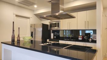 Apartamento de lujo estilo europeo en Laureles, Escazú in San Rafael, Escazú, San José — $2,600 - Photo 3 of 6