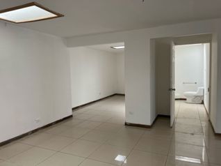 Local comercial en Barrio Escalante en Catedral, San José — $1,800 - Foto 3 de 9