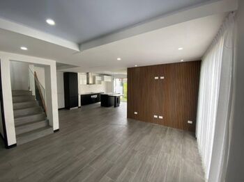Alquiler de Moderna Casa en Condominio, Santa Ana. RAH 26-448  en Brasil, Santa Ana, San José — $1,800 - Foto 4 de 10