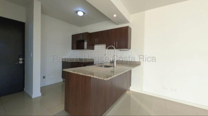 APARTAMENTO EN VENTA EN CURRIDABAT SAN JOSÈ in Granadilla, Curridabat, San José — ₡ 75 000 000