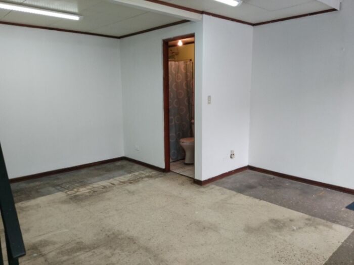 Se vende local comercial en Carmen San José 26-995 in Carmen, San José — $110,000