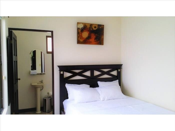 ALQUILER DE CASA AMOBLADA, SAN JOSE, ESCAZU, URBA QUINTANAR in Escazú, San José — $2,500