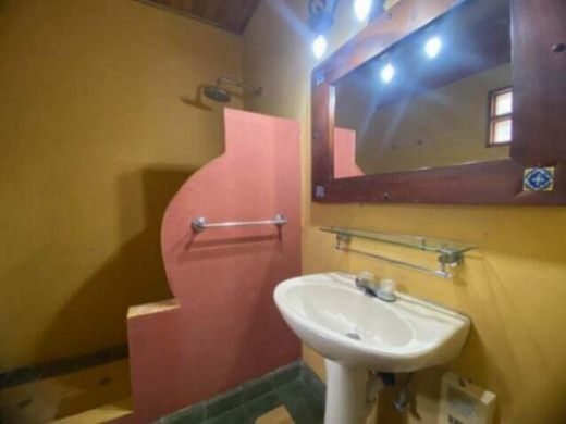 Se alquila apartamento amoblado en San Antonio Escazú 26-453 in San Antonio, Escazú, San José — $650