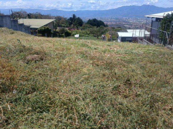 Venta de Lote en San Rafael de Heredia. RAH 25-1858 in Concepción, San Rafael, Heredia — $185,000