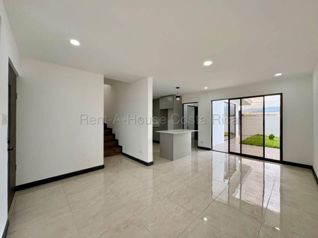 House for Sale in Agua Caliente, Cartago. RAH 27-857 - Photo 2 of 3
