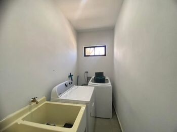 Se vende casa en San Rafael Escazú 26-522 en San Rafael, Escazú, San José — $335,000 - Foto 4 de 19