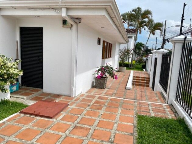 Se vende casa en Pavas San José 26-651 in Pavas, San José — $240,000