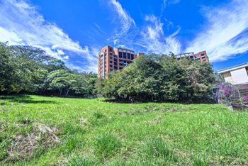 Nestled in Jaboncillos, Escazu Dream Home Lot for sale en Escazú, San José — $150,000 - Foto 4 de 8