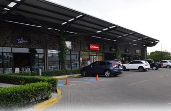 Alquilo Local Comercial - Super Ubicacion - La Rivera de Belen 120 M2