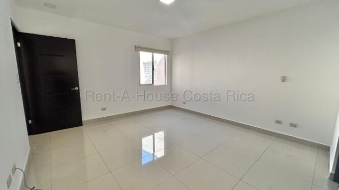 Alquiler de apartamento en Condominio "Bello Campo". San Felipe, Alajuelita in San Felipe, Alajuelita, San José — $1,050