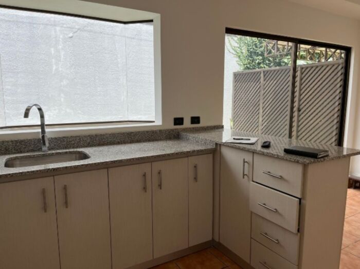 Venta de Casa en Santa Ana, San José. RAH 25-2026 in Santa Ana, San José — $150,000