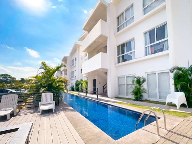 Venta de hermoso apartamento ubicado en Jacó en Jacó, Garabito, Puntarenas — $195,000
