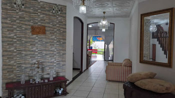 Amplia casa en San Ramón de Tres Ríos 5 dormitorios, jardínes en Tres Ríos, La Unión, Cartago — 450 000 000 ₡ - Foto 4 de 48