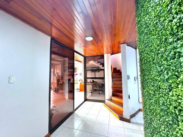 Venta de Edificio en Francisco de Peralta-San José. RAH 26-781 en Catedral, San José — $550,000 - Foto 2 de 18