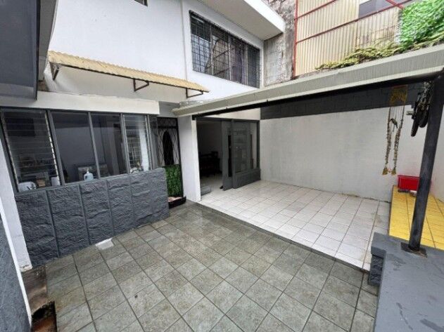 Casa amplia con ubicación estratégica entre Moravia y Goicoechea #25-1741 GS en Ipís, Goicoechea, San José — $200,000