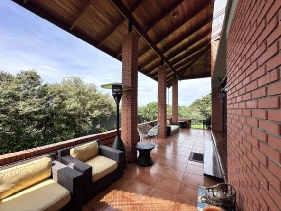 Se vende amplia quinta de 3,400m2 en Angeles de Heredia 26-442 en Ángeles, San Rafael, Heredia — $975,000
