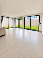 Alquiler en Lindora en Pozos, Santa Ana, San José — $2,350 - Foto 4 de 12
