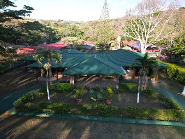 Preciosa Casa en Tilarán en Tilarán, Guanacaste — ₡ 150 000 000 - Foto 2 de 23