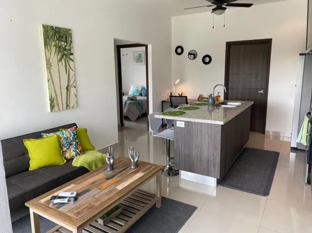Venta de hermoso apartamento ubicado en Jacó en Jacó, Garabito, Puntarenas — $195,000 - Foto 3 de 14