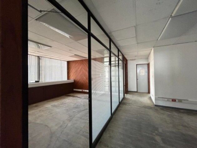 LOCAL COMERCIAL EN ALQUILER EN EDIFICIO OMNI SAN JOSÈ in Carmen, San José — $6,015
