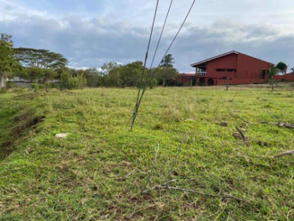 SE VENDE LOTE EN SAN ISIDRO HEREDIA en San Isidro, Heredia — ₡ 75 000 000