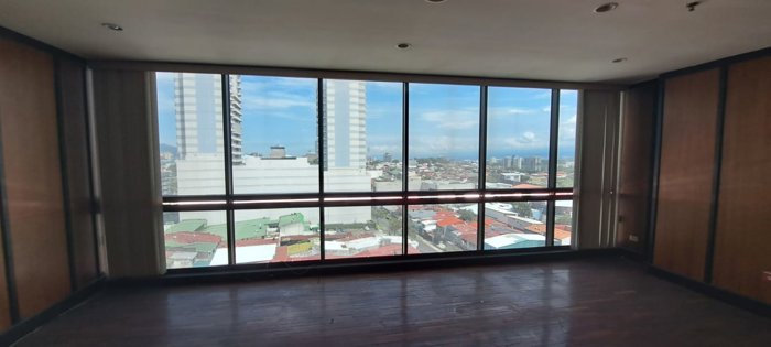 ALQUILER DE OFICINA, SAN JOSÉ, PASEO COLÓN en Hospital, San José — $2,084