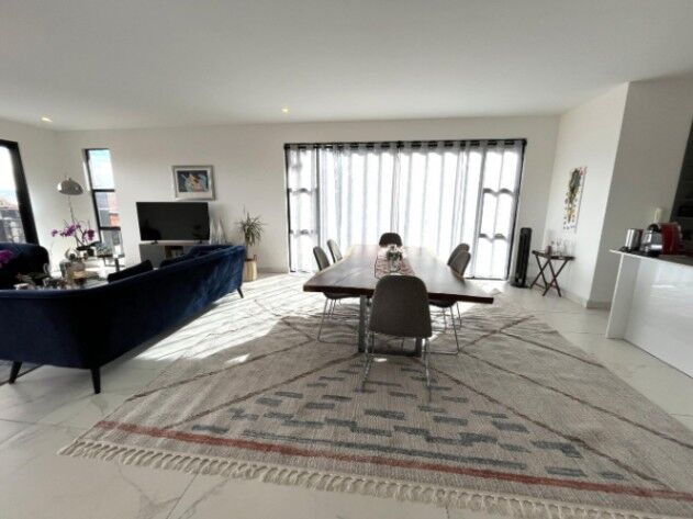 Casa para disfrutar en familia con comodidad para todos in San Antonio, Escazú, San José — $410,000