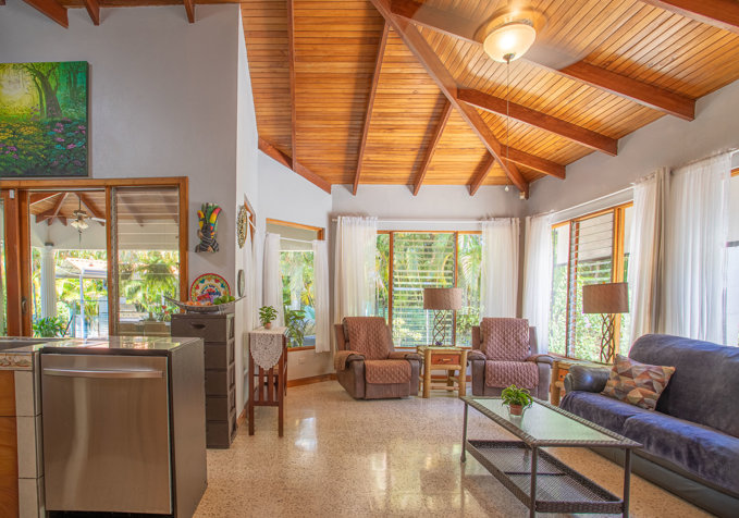 Home With Guest House For Sale In Vista Atenas in San José, Atenas, Alajuela — $475,000 - Photo 2 of 18