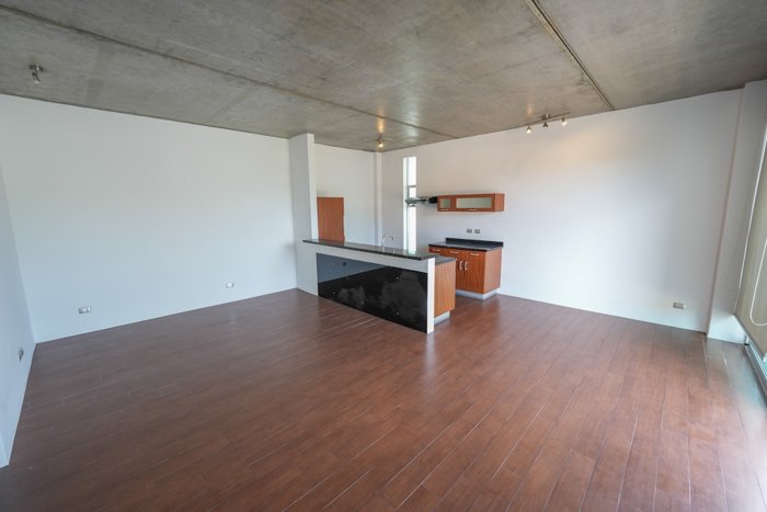Loft de 1 habitación en Guachipelín Sur, Escazú in Escazú, San José — $220,000 - Photo 2 of 15