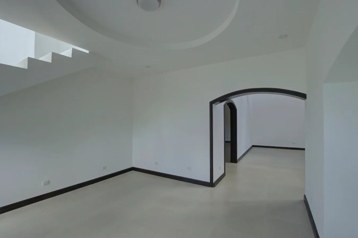 Casa de 4 Habitaciones en Bosques de Altamonte in Granadilla, Curridabat, San José — $600,000 - Photo 3 of 39