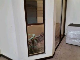 CASA CON PISCINA EN SANTO DOMINGO CENTRO. in Santo Domingo, Heredia — $358,000 - Photo 2 of 18