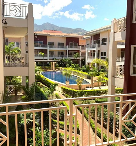 Venta de apartamento de 2 habitaciones en Escazu Estates en San Rafael, Escazú, San José — $265,000
