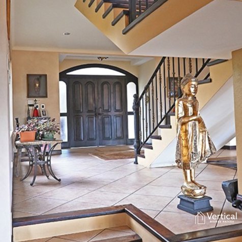 Venta de Casa San Antonio de Escazú in San Antonio, Escazú, San José — $1,750,000 - Photo 2 of 11