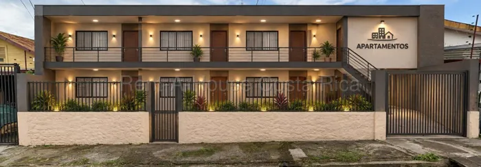 casa de 737 m² para desarrollo en Curridabat Centro en Curridabat, San José — $320,000