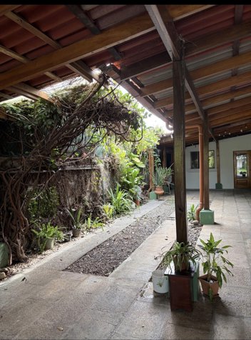 Local en Santa Ana, San José — ₡ 1 200 000 - Foto 2 de 5